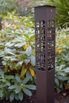 Square asian style landscape light for pathways